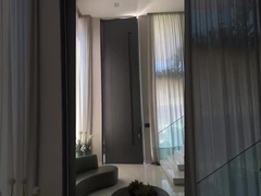 Дверь центральной оси