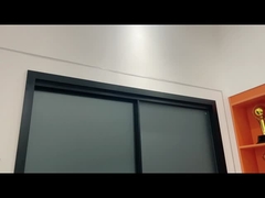 16- Очень узкие раздвижные двери.